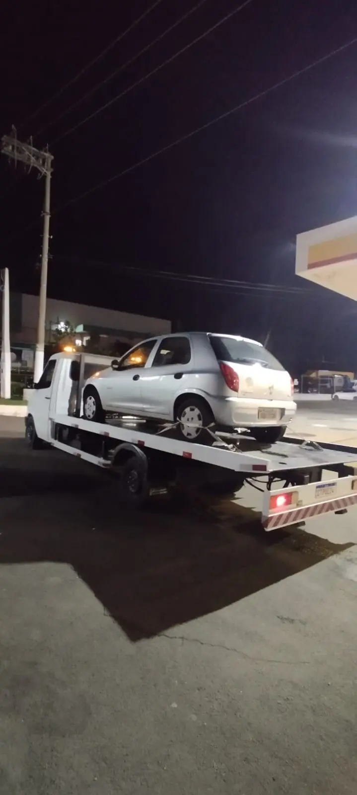 Transporte de veículo pós-colisão em Paulínia